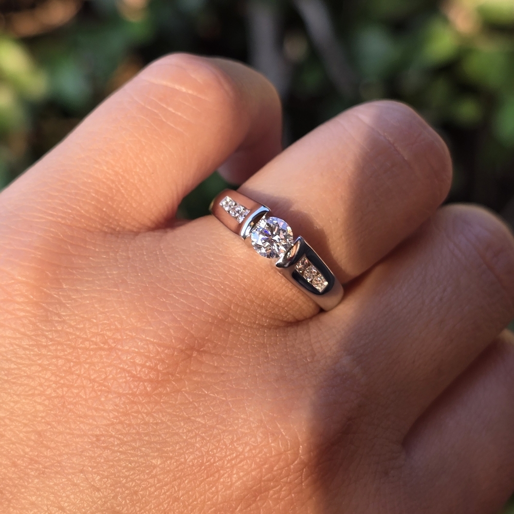 14k Solid White Gold Diamond Ring - image 1